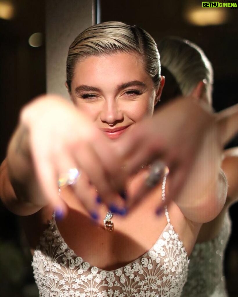 Florence Pugh Instagram - The most sensational trip. Wearing, eating, experiencing meeting the most sensational gems. @tiffanyandco it was a treat to go and open your Omotesando store, it was truly the adventure and experience I’ll treasure and replay with joy for my lifetime. Thank you.