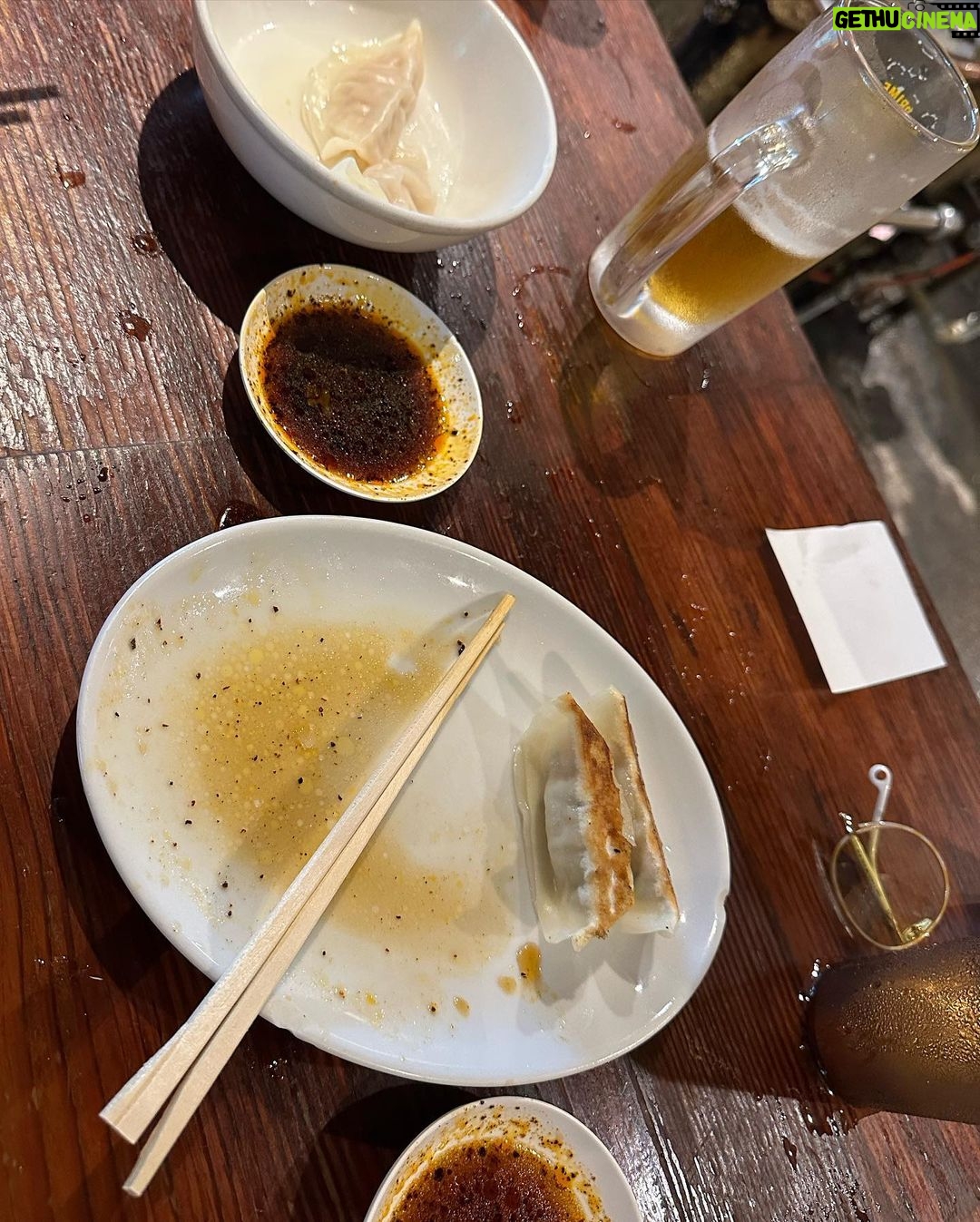 Florence Pugh Instagram - Things we learnt on our day in Tokyo.. Toby wore black jeans and regretted it. Hot. I’m finding it hard to say no to the clothes. The trees are magical and look like they can talk. It wouldn’t surprise me if you told me they can. The food is literally bursting at the seams with flavour. All I need for breakfast, lunch and dinner is dumplings. The fruit here doesn’t taste like fruit, it’s fruit squared. If I could hand deliver a single grape (oh my god the grapes here 😱) to everyone I would but I can’t and they’ll probably squish in the travel. I need another suitcase because I can’t leave things behind at the stalls. I packed wrong. High waisted jean shorts- nope. Next time= more floaty floaty things. The people here are the kindest and the purest. I want to cuddle everyone but I won’t because even though they’re kind I’m also a stranger. If there’s a gap in the buildings, you know they’ll build a cute adorable Polly pocket building that fits perfectly. I want to bathe in noodles. We cooked some hearts and some cocks and called it a night. Jet lag. Is. A. Bitch. Nothing a grape can’t fix.