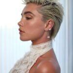 Florence Pugh Instagram - I know I’m always late at posting.. but I’m sharing a love fest as this was truly such a special evening and a wonderful way to congratulate and cheers to magic people being magical. @elleuk and @tiffanyandco thank you for hosting and sponsoring such an evening and for giving the stage and the opportunity to all those you awarded. I had the pleasure of having one of the worlds most thrilling and exciting creators give me my award. I also get to call him a friend. Which is mind boggling. @harris_reed you are MY icon and I’m incredibly lucky I get to love you and collaborate with you and grow in this funny industry with you AND hear you say all those beautiful things on that stage. Well done to all the winners, what a lovely event!