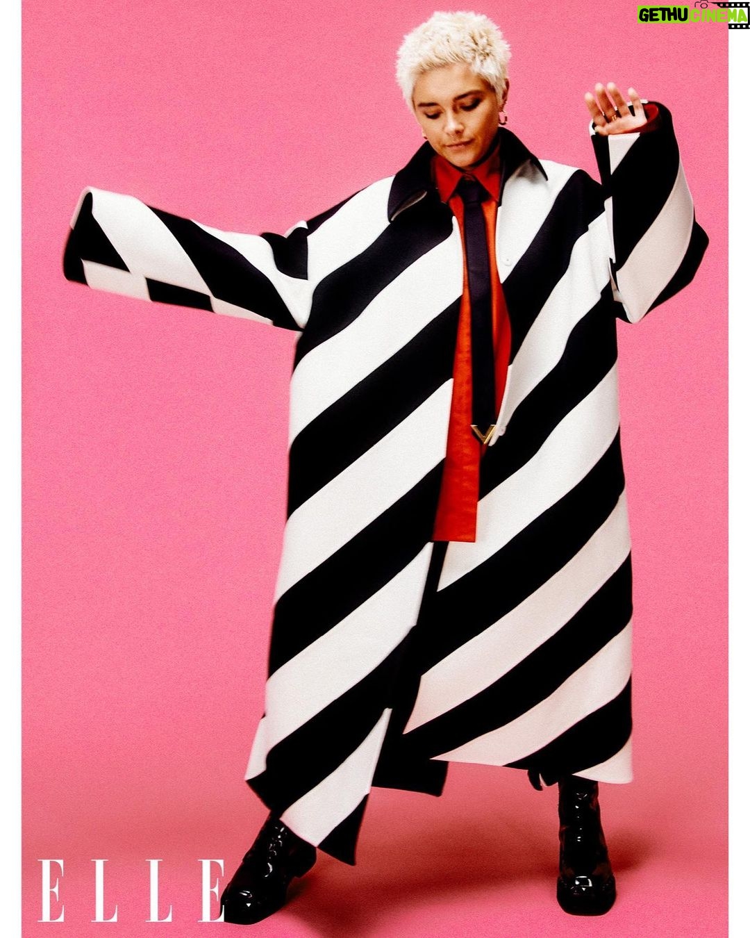 Florence Pugh Instagram - To be given not only a cover but awarded ‘The British Icon’ by Elle Style Awards was not how I expected my summer to end. It was a piece I was really able to reflect and appreciate all those that had pushed me forward, protected, supported, followed, encouraged to get me to where I am now and to be able to be who I am now. I was thrilled to have @jodiesmith interview me, where we discussed it all. Where she was being not only full interviewer at work on zoom but also full mum at work at the same time. Another reason why I’m not surprised I bow down to her and her greatness so easily! To the crew that filled the studio with humour and light during that shoot at a very strange time for all, thank you. The strikes have been important but hard on not only those who it is for, but all who are affected around it. Thank you for talking and sharing and laughing on that day. It was a fulfilling day during a weird time and I thoroughly appreciated you all. Big love and shout out to @dannykasirye, a photographer who I can only hope of working with again and again. He just.. got me. And it. And yeah, he’s fucking fab. Thank you team! You were incredible. Stylist- @jennedykennedy Makeup- @babskymakeup Hair- @peterluxhair Nails- @michelleclassnails Creative director- @tom_houseofusher Fashion director- @avrilmair