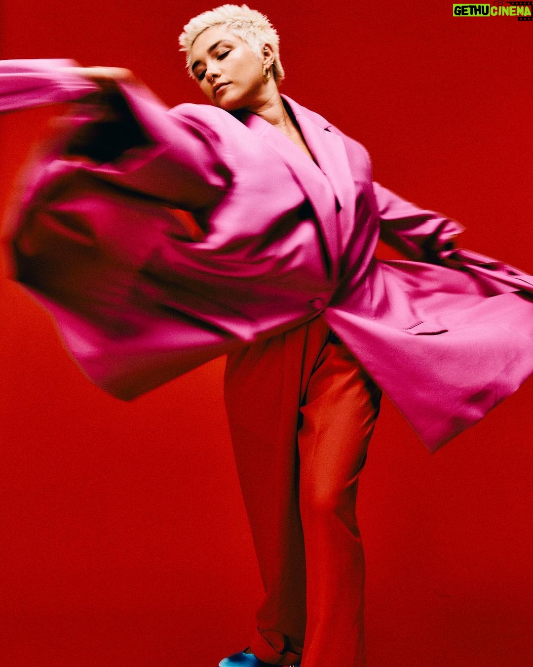 Florence Pugh Instagram - Flo in motion 📸 Interview by @jodiesmith EIC @kenyahunt Photographer @dannykasirye Stylist @jennedykennedy Hair @peterluxhair Makeup @babskymakeup Nails @michelleclassnails Creative Director @tom_houseofusher Fashion Director @avrilmair Talent Director @lottielumsden Associate Editor @lenadecasparis Talent Editor @olivia_blair On Set Producer @carlaholdforth Photo team - @henryjhewitt @_jamie.sinclair_ Digitech - @john_munro Styling Assistant @powelle_ Post - @loveretouch