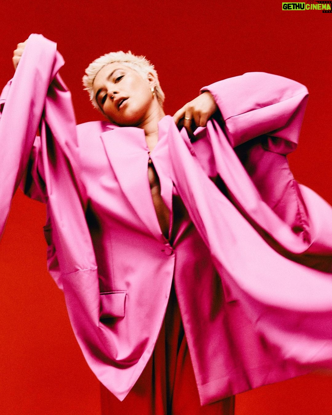 Florence Pugh Instagram - Flo in motion 📸 Interview by @jodiesmith EIC @kenyahunt Photographer @dannykasirye Stylist @jennedykennedy Hair @peterluxhair Makeup @babskymakeup Nails @michelleclassnails Creative Director @tom_houseofusher Fashion Director @avrilmair Talent Director @lottielumsden Associate Editor @lenadecasparis Talent Editor @olivia_blair On Set Producer @carlaholdforth Photo team - @henryjhewitt @_jamie.sinclair_ Digitech - @john_munro Styling Assistant @powelle_ Post - @loveretouch