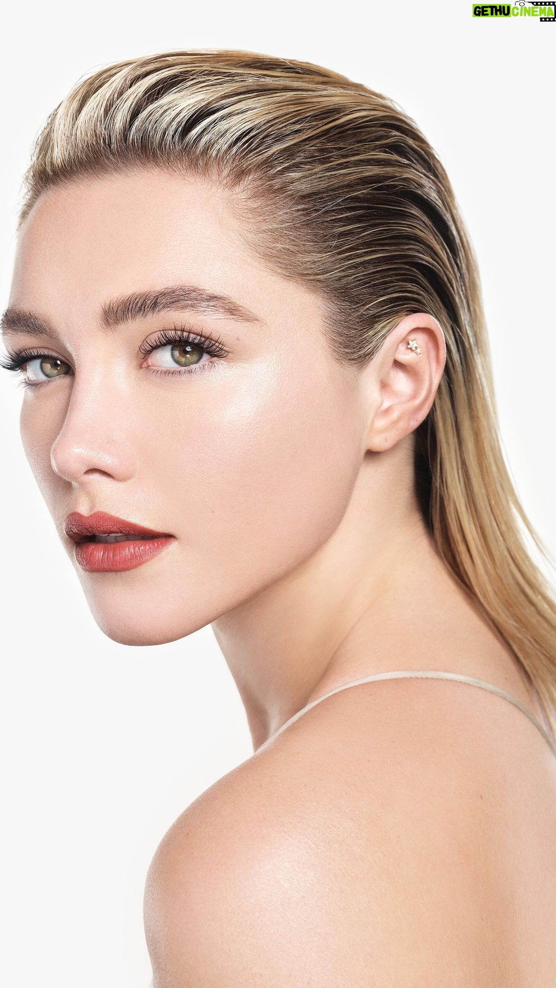 Florence Pugh Instagram - @valentino.beauty and I joined forces and I couldn’t be prouder. Embracing the bold and embracing the bright, here’s our exciting and colourful campaign. @maisonvalentino cheers to another spectacular few days of shoot with you. Love you big time @pppiccioli. #valentinobeauty Photographers- @luigiandiango Stylist- Joe McKenna Makeup- @babskymakeup Hair- @peterluxhair Nails- @nailglam