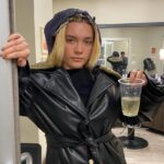 Florence Pugh Instagram – Bit of Matt Rez, bit of Jason, bit of sushi, bit of Peter, bit of thanksgiving prep with Seth,  bit of sangria, bit of monochrome, bit of blurry team, bit of hotel room pamper that we took off immediately because the food came. My moment in NYC was glorious. Thank you for the sunshine x