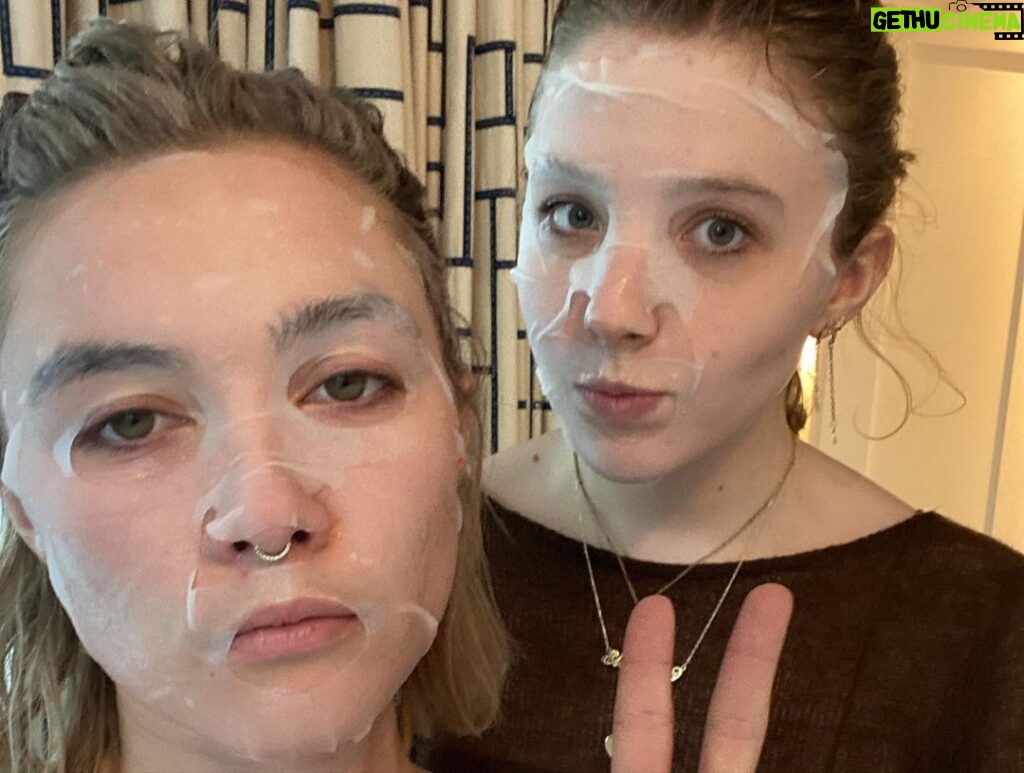 Florence Pugh Instagram - Bit of Matt Rez, bit of Jason, bit of sushi, bit of Peter, bit of thanksgiving prep with Seth, bit of sangria, bit of monochrome, bit of blurry team, bit of hotel room pamper that we took off immediately because the food came. My moment in NYC was glorious. Thank you for the sunshine x