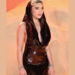 Florence Pugh Instagram - My goodness. I know I’m not great and getting these moments out straight away but it’s always because I’m genuinely allowing it to soak in and I spend the most of the next day just reminiscing about how beautiful and utterly barmy these moments in life are. The @dunemovie global premiere was one of the most exciting and joyful events I’ve had the pleasure of going to, and once again my wonderful family and friends came in full supportive force. Having Granny Pat on the carpet is the gift that just keeps giving. Thank you to all of you who were cheering her, her smile when she trotted on has been firmly mentally recorded in my mind forever. It’s such a beautiful feeling knowing everyone also thinks she’s a star. And to fans who were there waiting with such wonderful smiley faces- we appreciate you HUGELY and the energy you gave us carried through all evening. To those who painted, brushed, dressed and poked me for the many hours prior to premiere, I couldn’t do it without you. I am always grateful and always blown away by the love and support you give me until the very last second I leave the room. @maisonvalentino @valentino.beauty @caratripsalot @rebeccacorbinmurray @babskymakeup @shonju @anouskaanastasia @colorbymattrez @_nicgoodwin