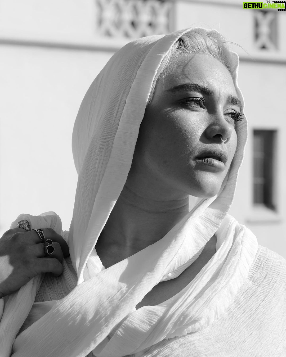 Florence Pugh Instagram - ‘In this time, the most precious substance in the universe is the spice Melange. The spice extends life. The spice expands consciousness. The spice is vital to space travel.‘ Princess Irulan, Dune. While on press for @dunemovie press there’s always time for @gregwilliamsphotography My love for shooting with Greg grows more and more every time we get to do it again. I’m always amazed how much he gets out of those that he’s shooting, and always in such little time. I suppose thats why it’s so easy and so joyous, you know he’s only interested in capturing all the right and real parts of someone.
