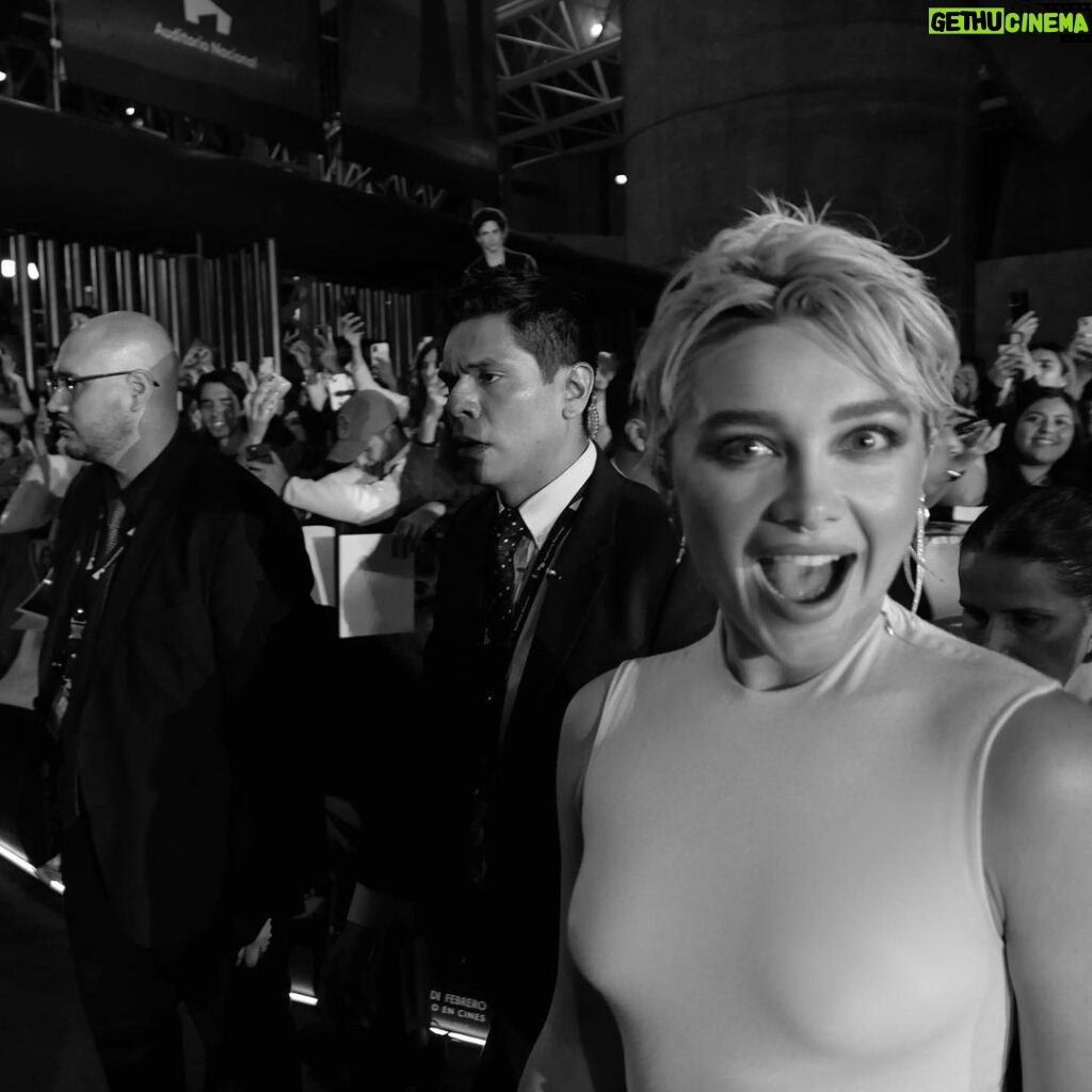 Florence Pugh Instagram - Just a lil bts from the unbelievable @dunemovie Mexico City fan event premiere the other night, taken by the beautiful @hairbyadir. A small and quick note to all who waited and showed us such so much love- thank you. It is always an honour to hear how excited any audience is but this was truly remarkable. We felt the love and heard it too. It was a joy spending time with you all on that carpet, thank you thank you thank you. P.S Mexico.. that slither of sunshine on my face made me beam all day long. I’ll be back! Promise!
