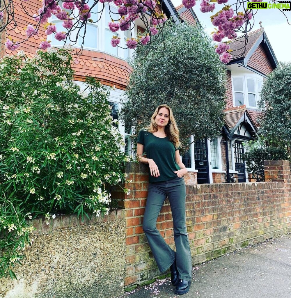 Florencia Ortiz Instagram - Happy London 🇬🇧 Pic @ficox Kew Gardens