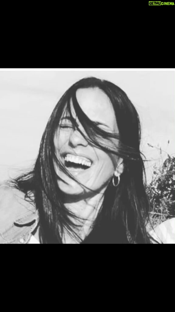 Florencia Ortiz Instagram - Luli de mi corazon! Feliz cumpleaños!! Que suerte que tengo de tenerte a mi lado, la mas sabia y buena consejera. Mi Luli love. 💜Te amo. Sigamos riendo hasta viejis!!! Jajajja @lucianagonzalezcosta Barcelona, Spain