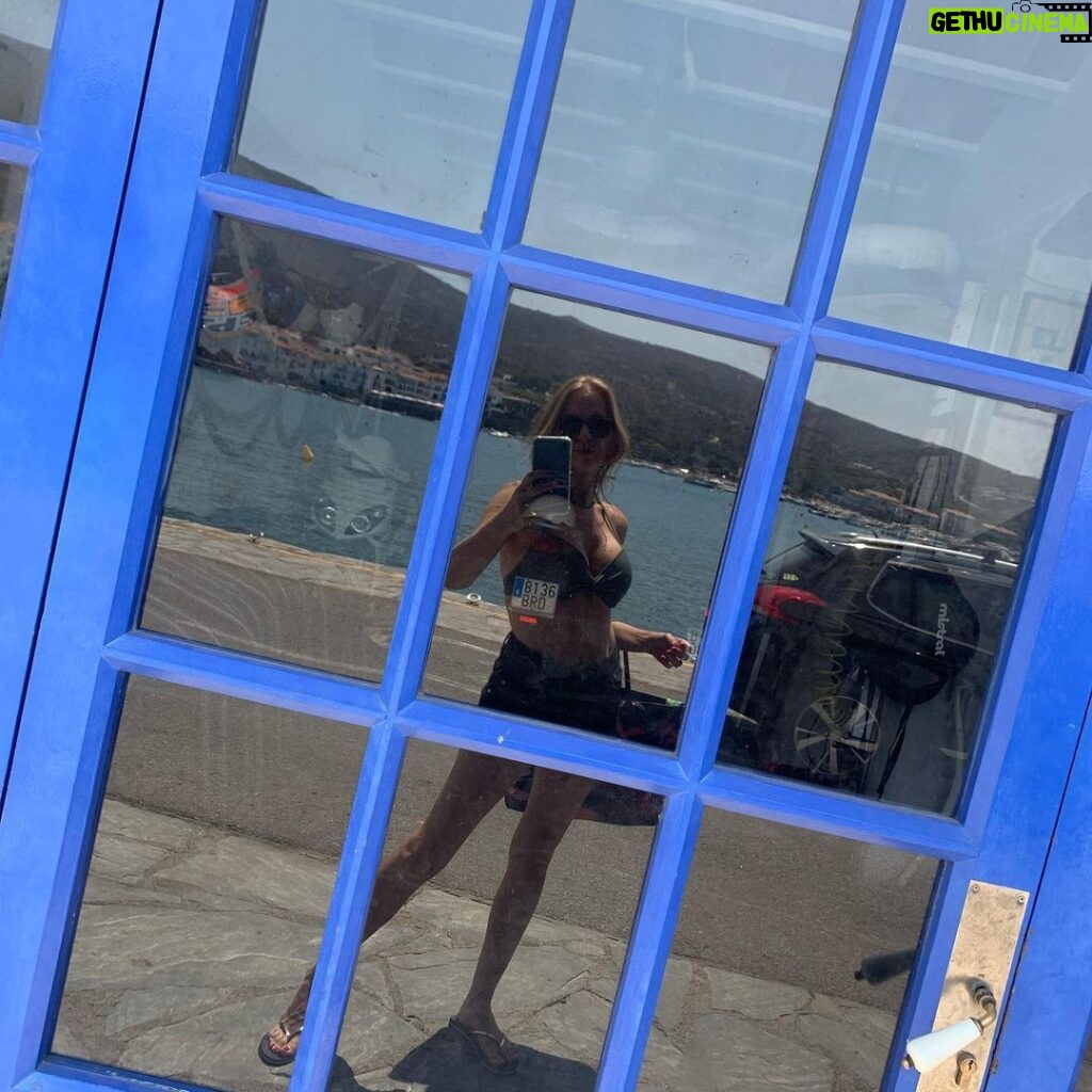 Florencia Ortiz Instagram - Azul Mediterráneo, 💙 Cadaqués #cadaques #cadaquesturisme CADAQUÉS