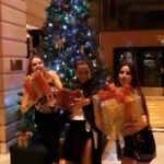 Florencia Ortiz Instagram - Feliz Navidad! Asi estamos todo el dia! Risas y mas risas. Gracias amigas hermosas por tanta magia @gabrielasari @lucianagonzalezcosta Las amo! Que recibimiento de lujo del @intercontinental_buenosaires La proxima todas @sabrinagarciarena @danielaherrerook 🎄 InterContinental Buenos Aires