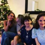 Florencia Ortiz Instagram – Amor infinito #familia @marialabyrne #Eva #Anita #Rita #Lukis #Marian @prof.marianovivar hermosa cena. 💜🙏#agradecida Recoleta, Ciudad De Buenos Aires