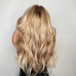 Florencia Ortiz Instagram - Lindo @fedesancassani @fedesancassanihairstylist En época de eclipses esta muy bien apostar por los cambios. Cambien, muten y muévanse para que el eclipse fluya con ustedes. #felizsemanaeclipsada #rubia #rubios #balayagehighlights #salontoro Barcelona, Spain
