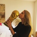 Florencia Ortiz Instagram - 💋#diainternacionaldelbeso #felizdiainternacionaldelbeso Barcelona, Spain