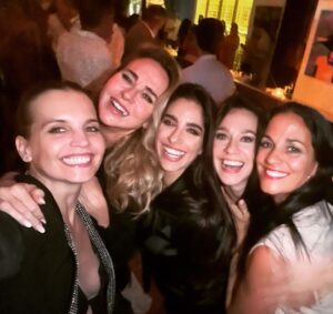 Florencia Ortiz Instagram - Mi hermoso cumple en Buenos Aires! Ya las extraño! Que rápido pasa todo!! Disfrutaaa la vida! ⭐️⭐️⭐️