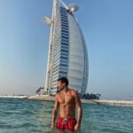 Florent André Instagram - J'remercie Dieu, fuck les ténèbres Burj Al Arab Jumeirah