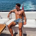 Florent André Instagram - Boat day 🛥🏴‍☠️ Dubai, United Arab Emirates