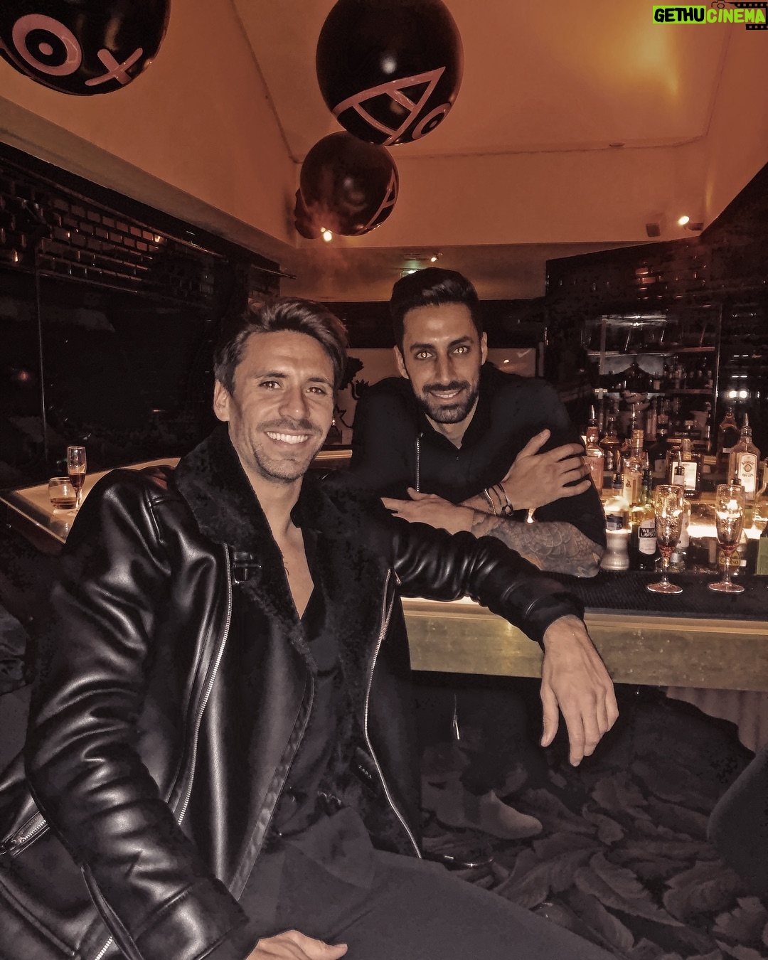 Florent André Instagram - El loco de paris 🤪 @pellechia VIP ROOM PARIS
