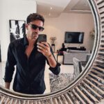 Florent André Instagram – Mirror selfie 📱🪞