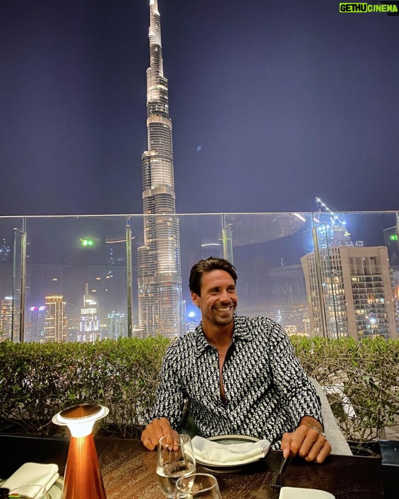 Florent André Instagram - Good evening 🌖🇦🇪 Dubai, United Arab Emirates