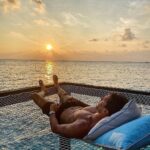 Florent André Instagram – Maldives sunset ☀️ 🌊🌎
