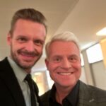 Florian Schroeder Instagram - Heute Abend eine sehr illustre Runde im #riverboat des @mdr_mitteldeutscherrundfunk - @k.t.guttenberg @gregorgysi @jeanettebiedermann @guidocantz 22h gehts los! Seid Ihr dabei? Leipzig, Germany
