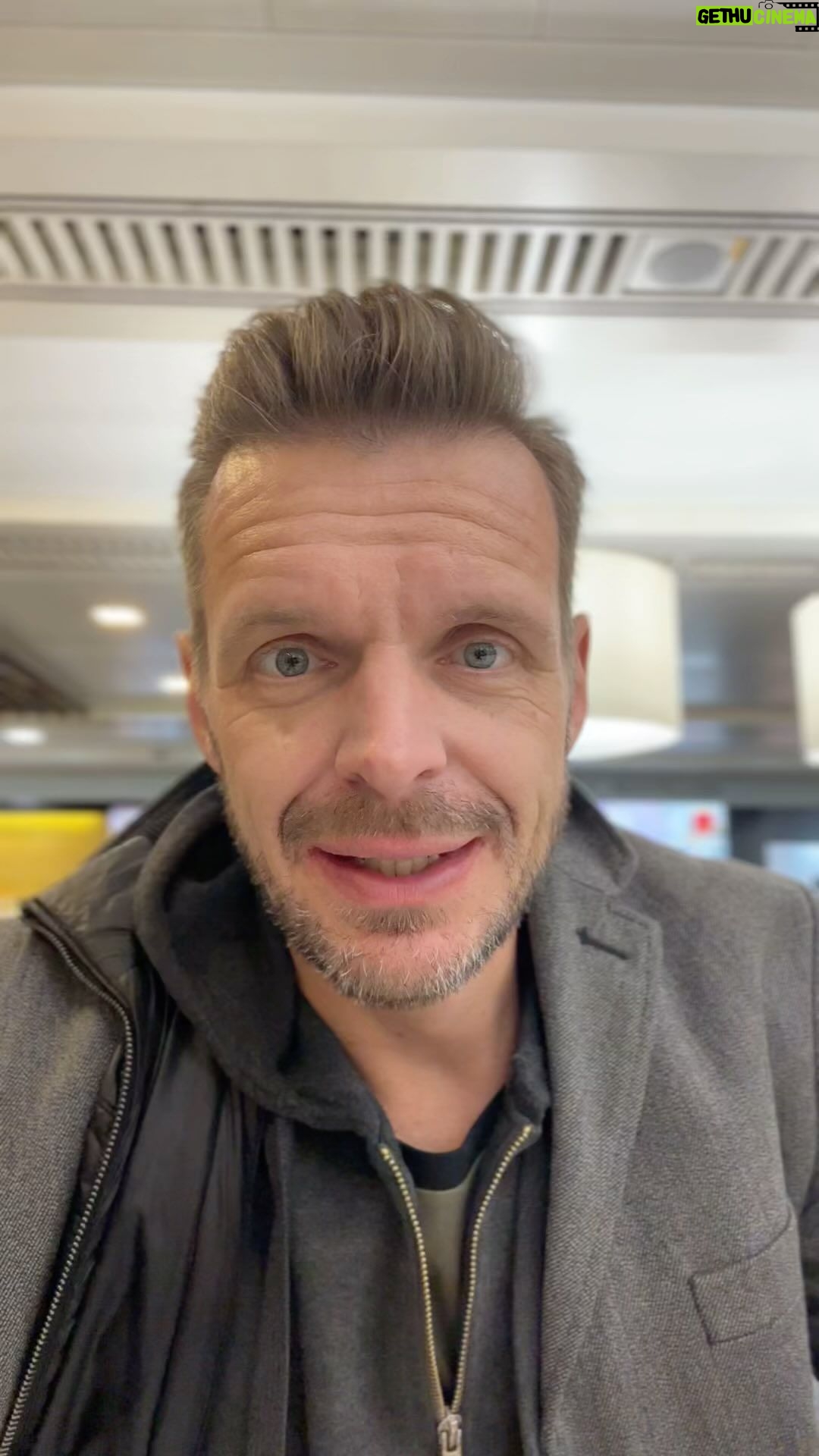 Florian Schroeder Instagram - SCHLUSS JETZT! - Das Finale 🎉🥳