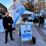 Florian Schroeder Instagram - Wo Satire endet und echte, lebendige Politik beginnt…ich bin unfassbar aufgeregt und vorfreudig. In wenigen Tagen geht es los…#neustart #politik #echtesleben Berlin, Germany