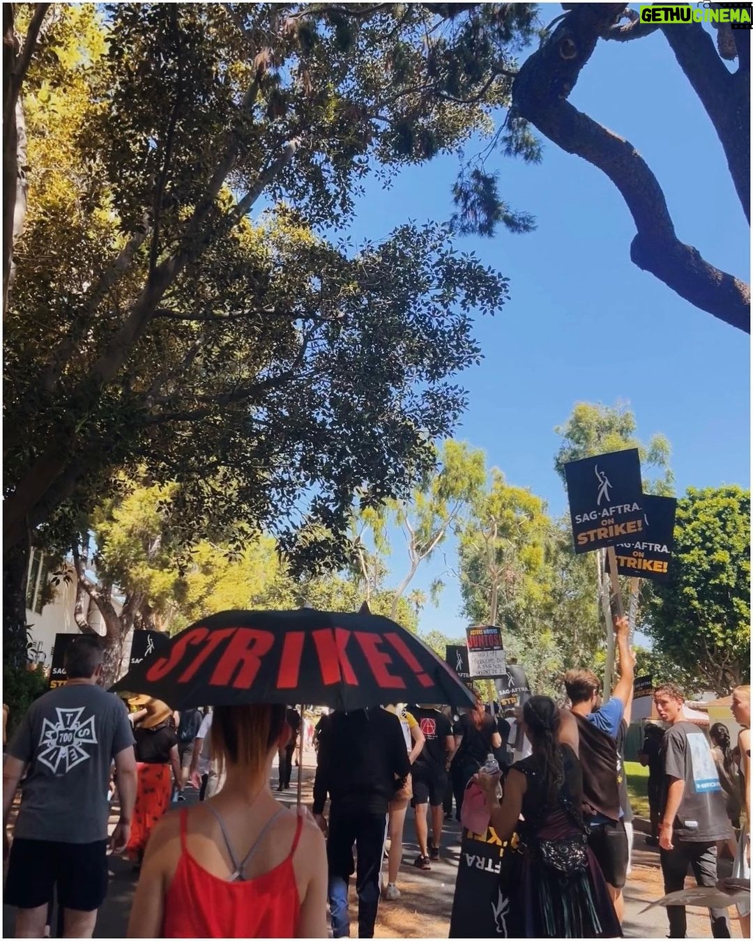 Floriana Lima Instagram - Solidarity with @writersguildwest @wgaeast @sagaftra @aflcio #sagaftrastrong #sagaftrastrike #wgastrong Los Angeles, California
