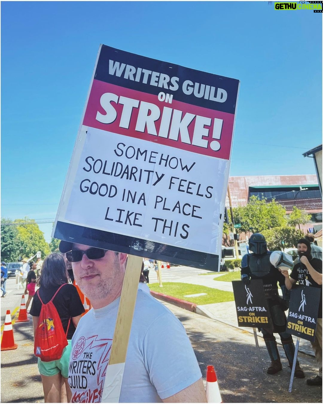Floriana Lima Instagram - Solidarity with @writersguildwest @wgaeast @sagaftra @aflcio #sagaftrastrong #sagaftrastrike #wgastrong Los Angeles, California