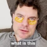 Flula Borg Instagram – no shook no shirt no service