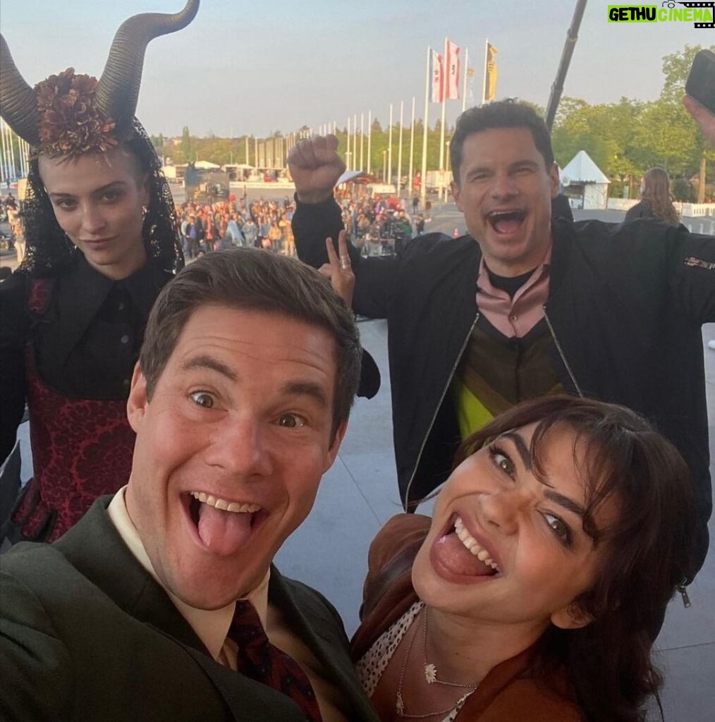 Flula Borg Instagram - Who is having two thumbs and is feeling excitement about the new Pitch Perfect TV show? All the peoples in these Fotos! If you has been wondering "oh wow Flula you was a quiet like a library these passed months, why is that" it is for because I was in Berlin with @adamdevine, @sarahhyland, @jameelajamil, @leraabova, Katharina Thalbach (und many dope dope cameos!), the wunderbar directors @straussschulson, @maureenbharoocha und @richiekeen, and the absolute amazing shows-runner und writer @meganamram working on this aca-sassy journey, #BumperInBerlin! Danke to @elizabethbanks u @maxhandelman for making it this happen! Boom! Berlin, Germany