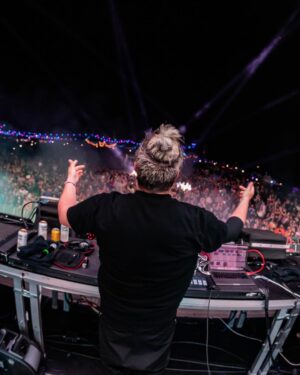 Flux Pavilion Instagram - The next phase of Flux Pavilion, enter the Fluxiverse ⚡️ Tickets on sale now: fluxpavilion.com/shows