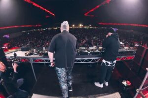 Flux Pavilion Instagram - FLUX PAVILION B2B ADVENTURE CLUB
 
  DECADANCE NYE ARIZONA

A legendary moment