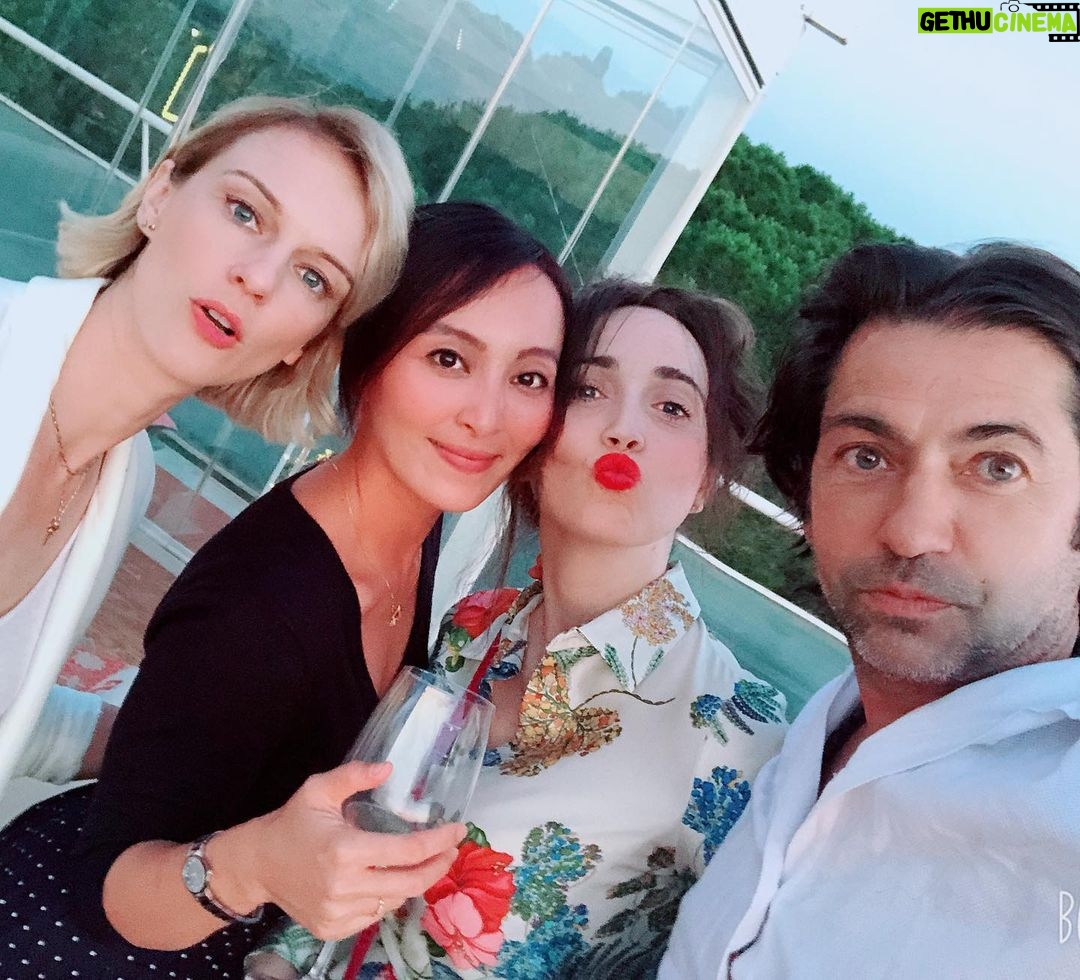 Francesco Apolloni Instagram - Beautiful girls beautiful day thanks ππΏ so much β€οΈ @tiziana_dimatteo1 @antonia_liskova_official @chiarafrancini @junichikawaofficial @laurachiatti82β€οΈ @misterbart100 @addioalnubilato @minerva_pictures @gianlucacurti1 @sterabbo3.0 @alessiopiccirillo_pr special thanks ππΏ @levignediclementinafabi @gianlucagiorgi66 @lucianonobili @ginevrapolverelli @gguidi717