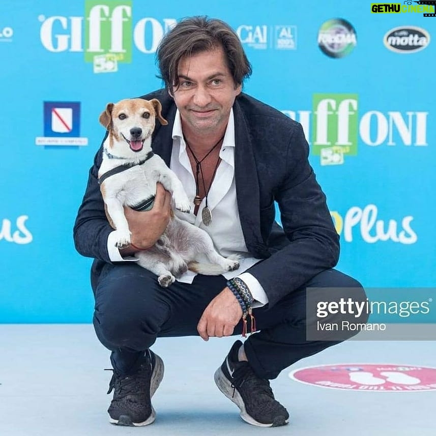 Francesco Apolloni Instagram - Ritornare al @giffoni_experience e come tornare a casa ... Parlare con i ragazzi @giffonifilmfestival e come respirare sogni a pieni polmoni e poi ricevere due premi non ho parole solo gratitudine 🙏 @jack_gubitosi @claudiogubitosi_gff @lucaapolito @minerva_pictures @tiziana_dimatteo1 @tt_agencysrl @gianlucacurti1 @iamdanielbondi @apai @startalentiofficial photo by @luciano_squitieri_photography Giffoni Film Festival