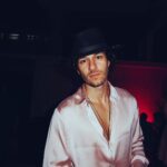 Francisco Fernández Instagram – Before the Martini 🍸 After the Martini
At @vogueportugal ‘s 20th anniversary ✨
.
📸: @beatrizlem