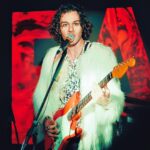Francisco Fernández Instagram – Do you fancy some glam rock? 
@theredbeds Tokyo Lisboa