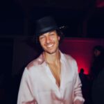 Francisco Fernández Instagram – Before the Martini 🍸 After the Martini
At @vogueportugal ‘s 20th anniversary ✨
.
📸: @beatrizlem