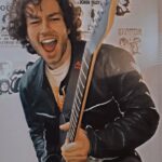 Francisco Fernández Instagram – Livin’ On A Prayer (Guitar Solo) 🤘💥
.
.
#bonjovi #richiesambora #jonbonjovi 
#livinonaprayer #guitar #guitarplayer #guitarsolo #guitarcover #solo #strat #lespaul #fender #gibson @therealsambora @bonjovi @jonbonjovi