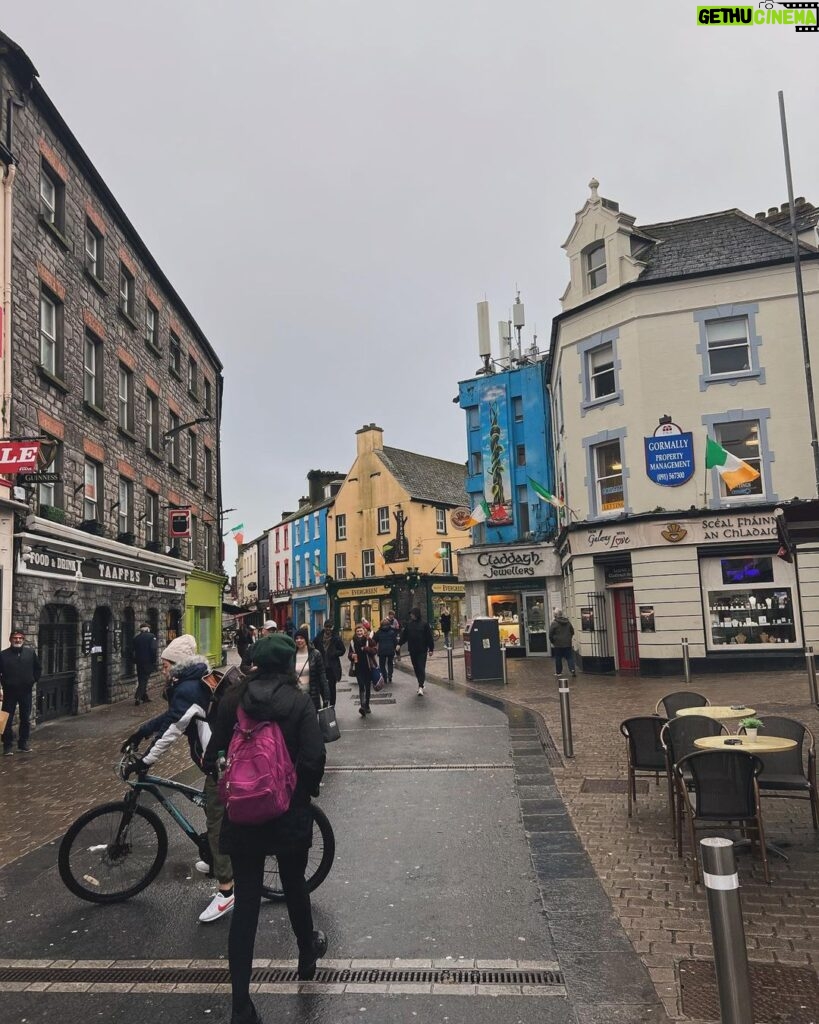 Frankie Boyle Instagram - First time walking round Galway