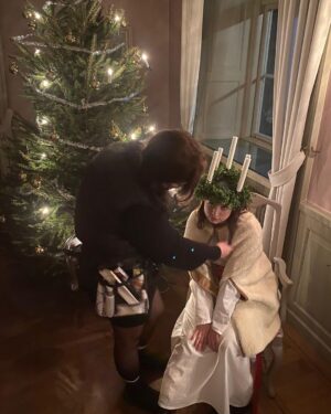 Frida Argento Instagram - Pilla lide @malinekp 

Also THANK YOU for allt the love and support we’ve been getting for young royals, I can’t describe how happy I am! You guys are the best!

Photocred @officialomar :*