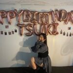 Fukutomi Tsuki Instagram – 18歳になりました♡
今日18歳になるまで、私はすごく内容の濃い17年間を過ごしてきました、そしてたくさんの思い出が詰まった日々を今日も過ごすことが出来ています♡
こうやって日々沢山笑って沢山学べて、沢山の幸せと愛を感じて過ごせているのは、家族、友達、なによりも私を応援して下さる皆さんのお陰です!!!!
皆さんがいてくれるから今の私があり、どんなことがあっても頑張れる力をもらえて、努力する事ができます!私の全てです、成長することができたのもそばにいて下さった皆さんのおかげだと、私は心から思います。
今日からは18歳でのまた新しい1年間が始まりますが、一緒に成長して、一緒に素晴らしい景色を見れるように日々頑張りますので、ずっとそばにいて下さい!そして私の元気の源でいて下さい!
私は皆さんのような素敵な人たちから応援して頂けることを心の底から嬉しく思います♡
本当に大好きです
そしてありがとうございます❤️
18살이 되었습니다 ♡
오늘 18살이 될때까지 저는 굉장히 인상 깊은 17년을 보냈습니다, 그리고 많은 추억이 담긴 나날들에 오늘 하루도 보내고 있습니다 ♡
이렇게 매일 많이 웃고 많은 행복과 사랑을 느끼고 지낼 수 있도록 해주는 가족, 친구, 무엇보다도 저를 응원해주신 여러분의 덕분입니다!!!!
여러분이 있어서 지금의 제가 있고, 어떤 일이 있어도 열심히 할 수 있는 힘을 받고 노력할 수 있어요!성장할 수 있었던 것도 곁에 있어 주신 여러분 덕분이라고 저는 진심으로 생각합니다.
오늘부터는 18세에 다시 새로운 1년이 시작되지만 함께 성장하고 함께 멋진 추억을 보낼 수 있도록 매일 노력할테니 계속 곁에 있어주세요 !
저는 여러분과 같이 멋진 사람들로부터 응원을 받을 수 있어서 진심으로 기쁘게 생각합니다 ♡
정말 사랑합니다!
그리고 감사합니다 ❤ ️