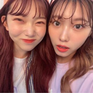 Fukutomi Tsuki Instagram - ジーーーーー😳😳😳

あいりちゃんと

これだったら皆んなと目が合ってるように見えるね！　　

って話して撮った写真です><💗

どうですか！？！？
目、合ってるように見えますか？？

皆さん月曜日もお疲れ様でした♡ 

そしてマツコ会議放送後からたくさんのコメントや、メンション、ツイート本当にありがとうございます😭💗

マツコ会議を見てファンになってくださった方やfollowしてくださった方も沢山いて、本当に嬉しいです💗

そんな皆様にも沢山の物を共有できるように頑張ります！

明日も素敵で充実した1日でありますように✨✨

아이리짱이랑 이렇게 찍으면 아이컨택 하는 것처럼 보인다고 얘기해서 찍은 사진입니다!

어때요!?

아이컨택 하는 것처럼 보여요><!?!?ㅋㅋㅋㅋ 

그리고 마츠코 회의 끝나고 많은 메세지. 코멘트.멘션. 감사합니다!!!!

내일도 즐거운 하루를 보내시길 바랍니다!!!

#タルりる