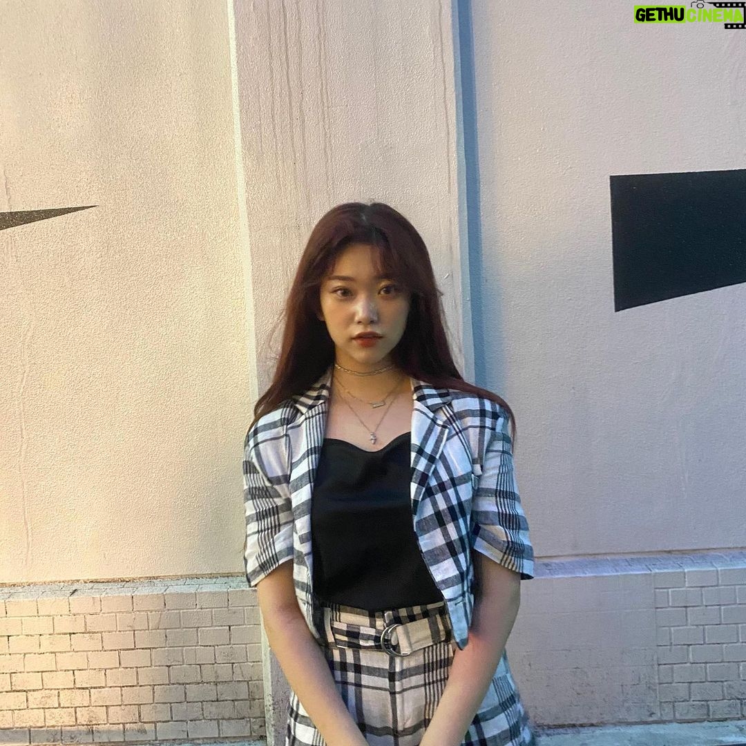 Fukutomi Tsuki Instagram - このセットアップが凄く好評で嬉しいです!♡ 実はPopteenの私服紹介でこのセットアップを紹介していました! bershka さんのお洋服です! 最近bershkaさんで買う事がとっても多いので皆さんともお揃いになるかも!🤣💗 是非紙面でも私服紹介でわたしのコーディネートを紹介しているのでチェックしてくださぁい!💗 요즘 옷을 bershka 에서 많이 사고있어요 >< 여러분은 어디서 많이 옷을 사세요??? 그리고 제 데일리 코디는 팝틴에서도 많이 선보이고 있으니 여러분께서도 봐주시면 좋겠습니다!!!! 안녕 ~~><💗 #bershka #ootd #고딩