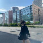 Fukutomi Tsuki Instagram - GP生になれるこの期間限定ファッション🤣✨ この日は本当に暑くて、1Lのペットボトルを持ち歩いていたなぁ笑笑 つい最近の事の様に感じますが、もう秋への変わり目（；＿；） 一年って過ぎるのとっても早いですよね。・゜・(ノД`)・゜・。 残りの数ヶ月も充実して楽しい時間を皆様が過ごせます様に！そして健康であります様に！ 이 날은 정말 덥고, 1L짜리 페트병을 가지고 있었어요!!! 최근의 일처럼 느껴지지만 벌써 가을의 모습으로 바뀔때예요(;_;) 1년이 흘러가는 것이 정말 빨라요 ・゜・(ノД`)・゜・。 여러분 남은 몇개월도 충실하고 즐거운 시간 보내시길 바라고, 또 건강하게 보내세요!