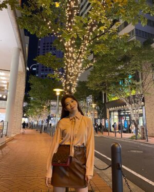 Fukutomi Tsuki Instagram - ✨11.04 いい推しの日✨

今日のこの日、それから来年の11.4日も私の事を推して頂けますように♡

秋にお友達とデートに行った時の写真！
この日はまだ暑さもあって、このイルミネーションを見て、もう冬みたいやね！って言ってたのに最近すごく寒い🤧❄️

風邪にも気をつけてください！

そして11月21日（土）にMagicourのファンミーティングが開催されます♡

詳細はLOVEteenをチェックしてください！

チケットの販売ページと、詳細はストーリーに載せるのでそちらからご覧下さい！

♡1104♡私も皆さんが大好きです😍❤️

*写真撮影前後でマスクを必須として着用しました。

가을에 친구와 데이트 갔을 때의 사진!

이날은 아직 더위가 있을 때여서 이 일루미네이션을 보고 벌써 겨울 같아!]라고 말했었는데, 요즘 너무 춥네요 🤧 ❄ ️
감기 조심하세요!

그리고 11월 21(토) Magicour의 팬미팅이 개최됩니다 ♡

자세한 내용은 LOVEteen을 체크하세요!

티켓 판매 페이지와 상세는 스토리를 봐주세요

♡ 1104♡ 저도 여러분을 매우 좋아합니다 😍 ❤

*사진 촬영 전후로 마스크를 필수로 착용했습니다.