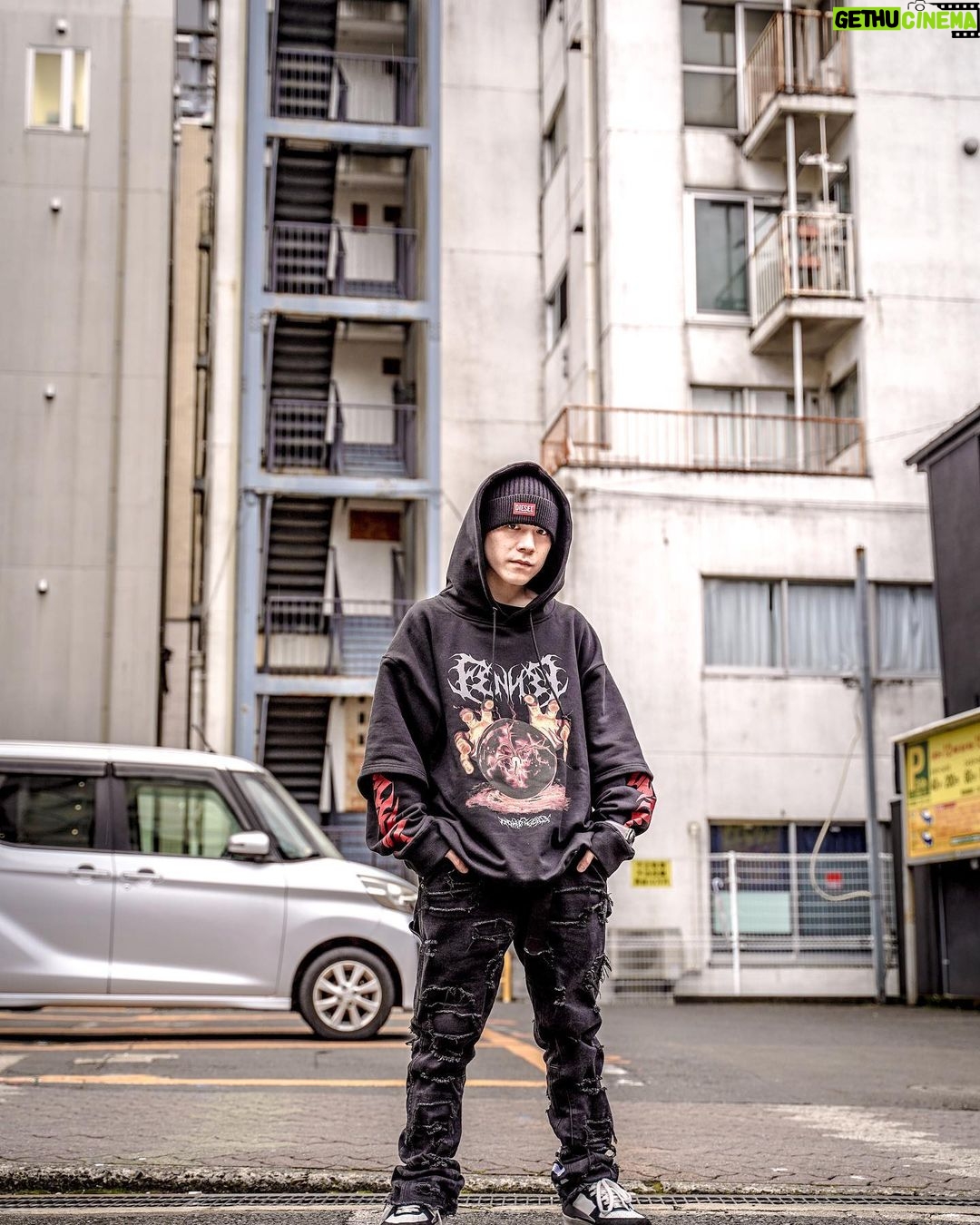 Fuma no KTR - 3.2K Likes - FENNEL様からバチイカしフーディいただきました✌️
@fennel_official_
しば君カッコよく撮ってくれてありがとうございます🥰
📸 @photo.shiba