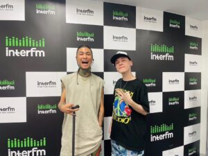 Fuma no KTR Instagram - なんと僕がパーソナリティを務めるラジオに
OZworld君がゲスト出演してくれました！

めちゃくちゃ緊張して上手く喋れませんでしたが為になるお話がいっぱい聞けて楽しかったです🥰

ぜひラジオとOZ君のアルバム「SUN NO KUNI」チェックしてね✌️

@ozworld_official 
@gekira2021 
@interfm897